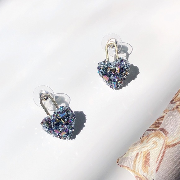 ✨NEW✨ Crystal Heart Stud Earrings for Women, Girls , Students, Party. - Picture 1 of 10